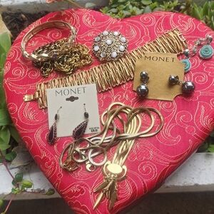 8pc. Vintage Monet Lot